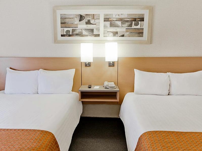 City Express By Marriott Celaya Parque Zewnętrze zdjęcie