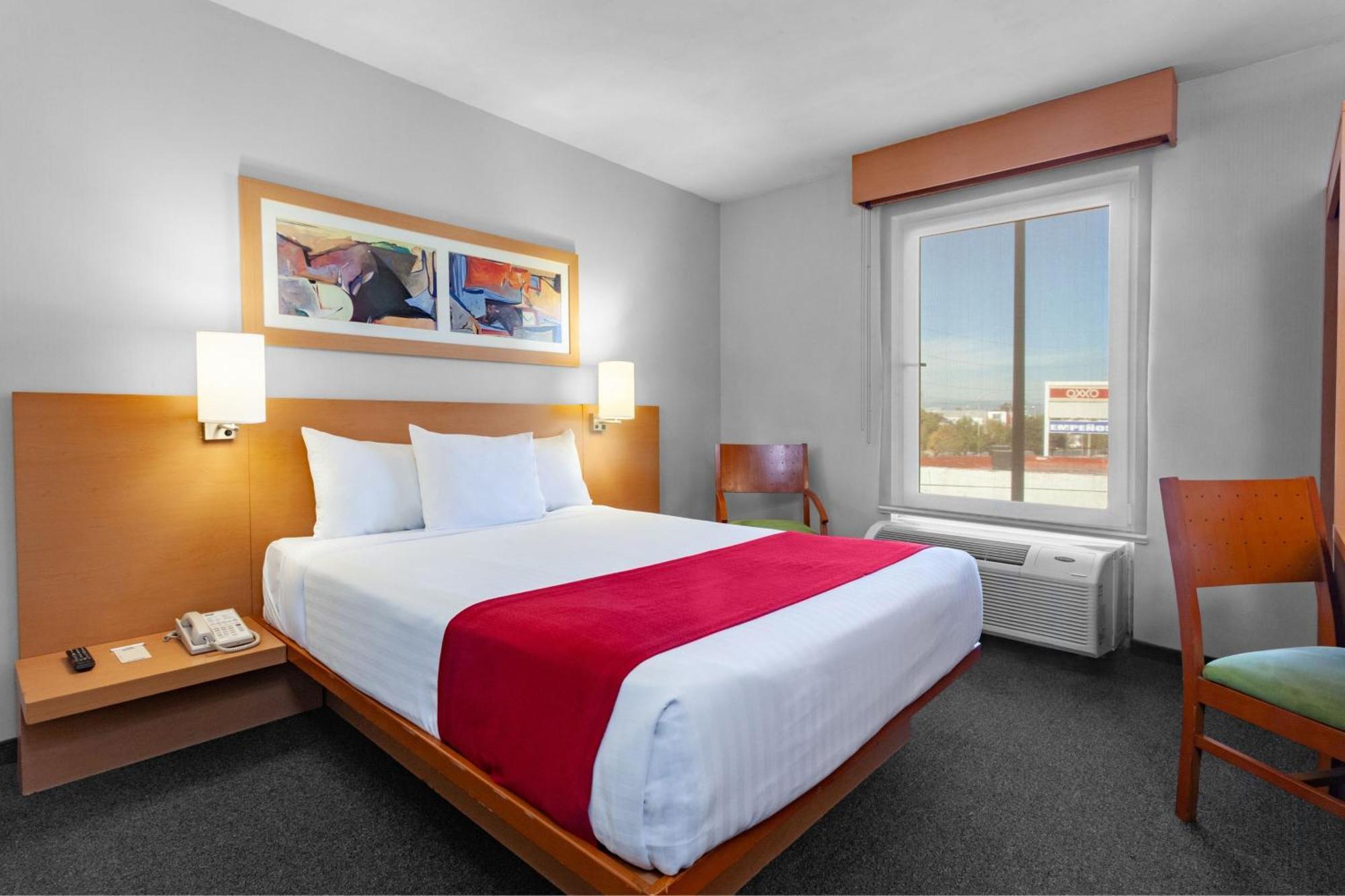 City Express By Marriott Celaya Parque Zewnętrze zdjęcie